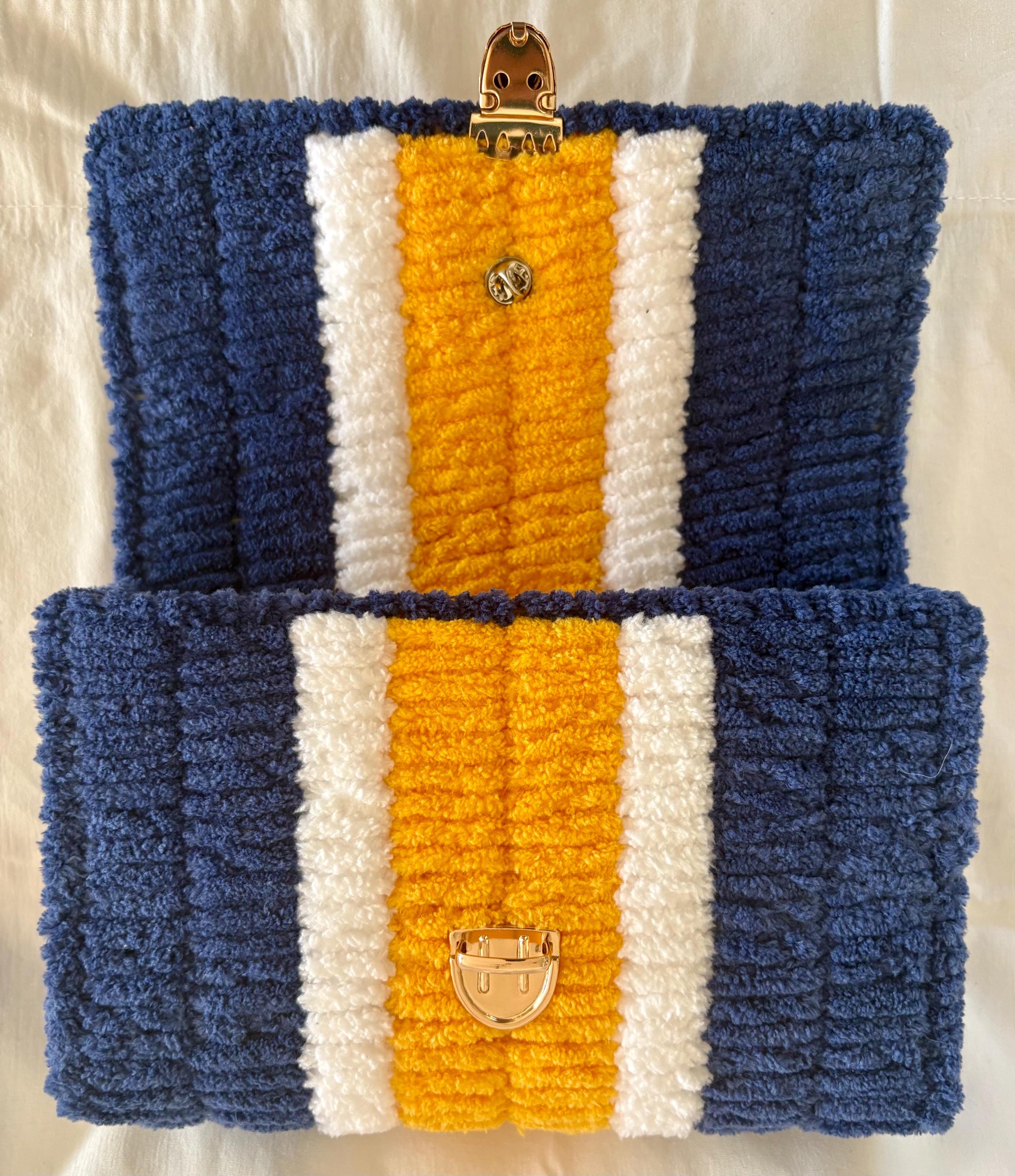 St. Louis Blues Inspired Crossbody Purse – Handmade Crochet Fan Bag