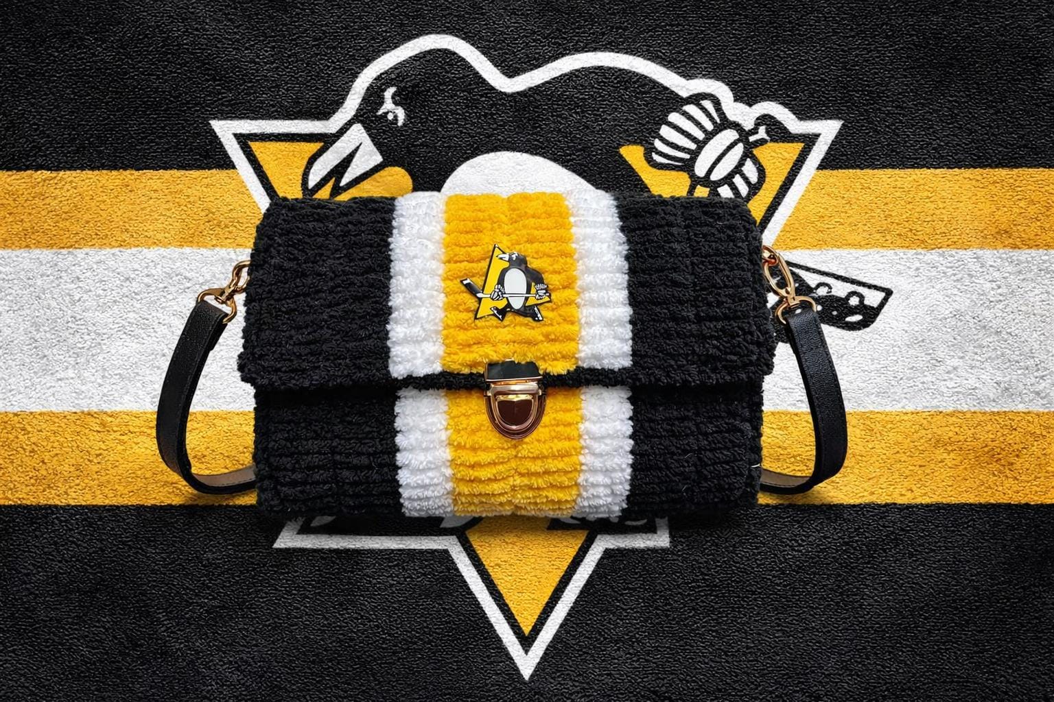 Pittsburgh Penguins Inspired Crossbody Purse – Handmade Crochet Fan Bag