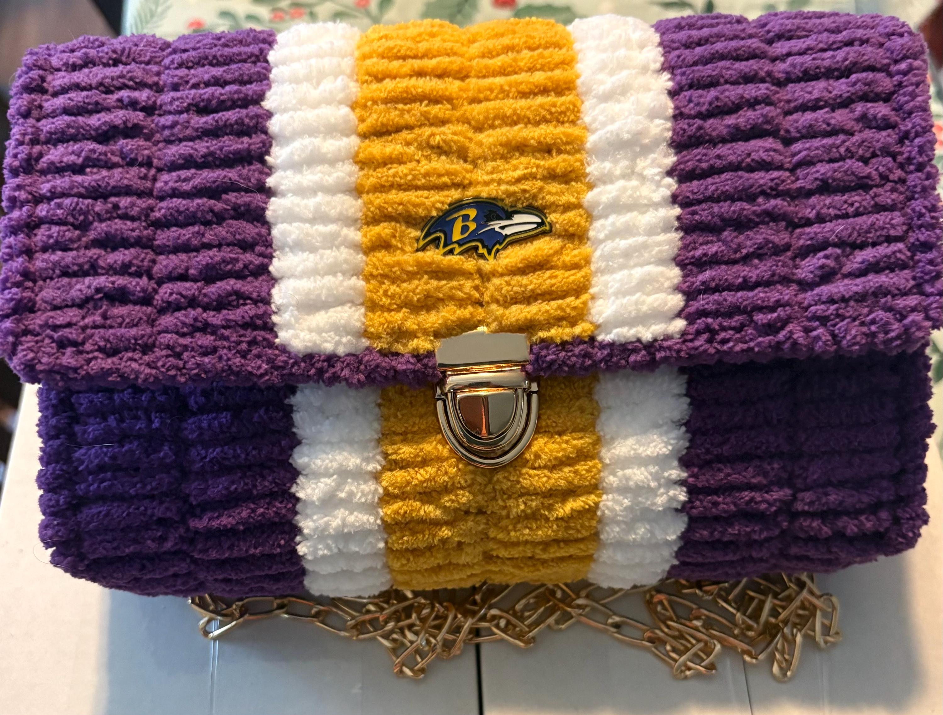 Baltimore Ravens Crossbody Purse. Game day ready!