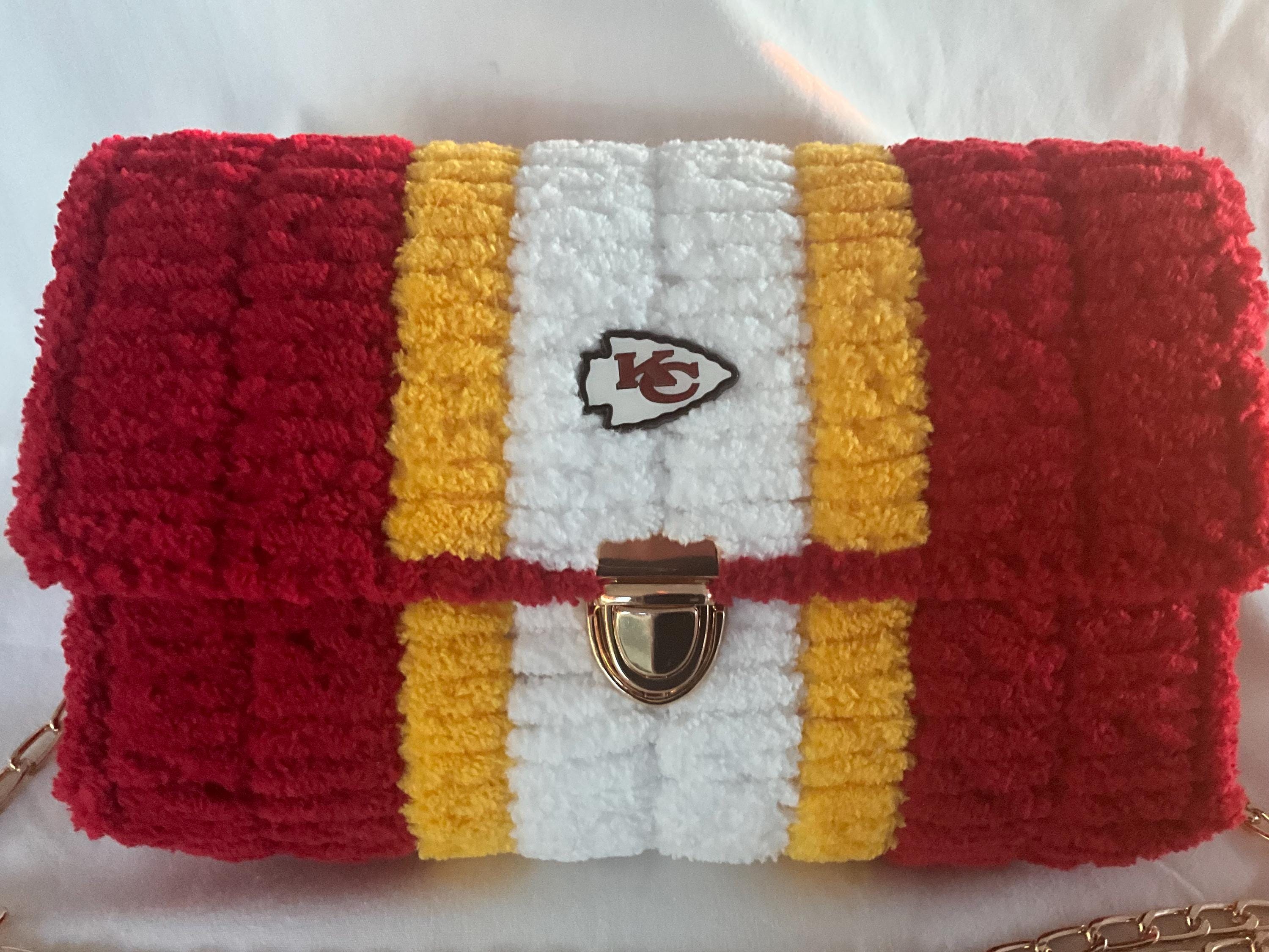 Kansas City Chiefs crossbody purse. Game day ready! Handmade